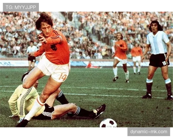 克鲁伊夫战术遗产如何塑造现代足球：传承与实践深度解析