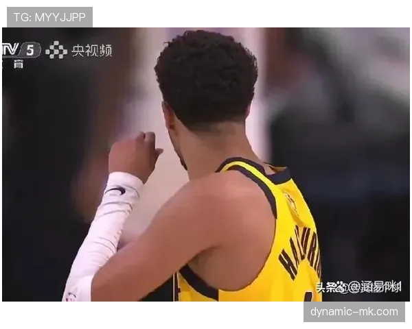 哈利伯顿挡拆组织拉开空间 比上季助攻更具威胁