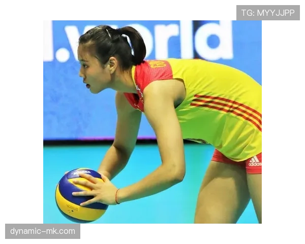 龚翔宇训练完直接拎爱马仕去接娃，这妈味谁懂啊